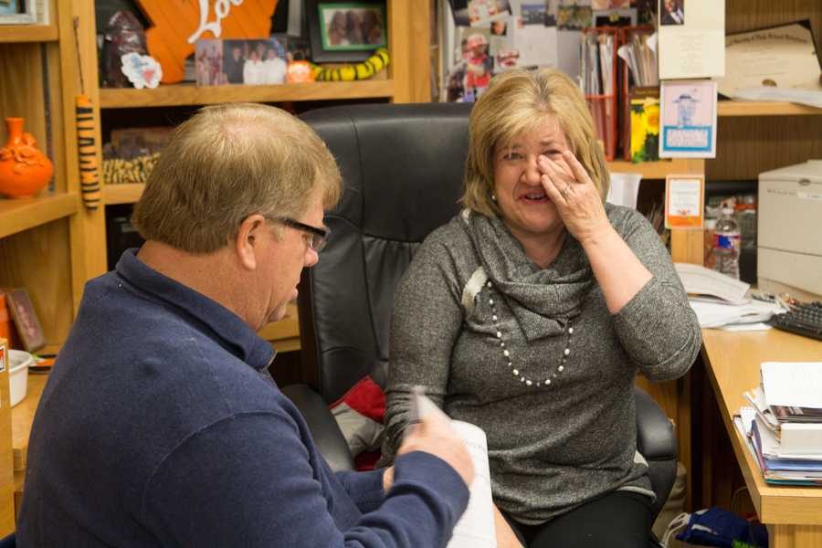 Susan+and+Roger+Waldrep+are+presented+with+the+scholarship+given+in+their+son+Dusty+Waldreps+honor.