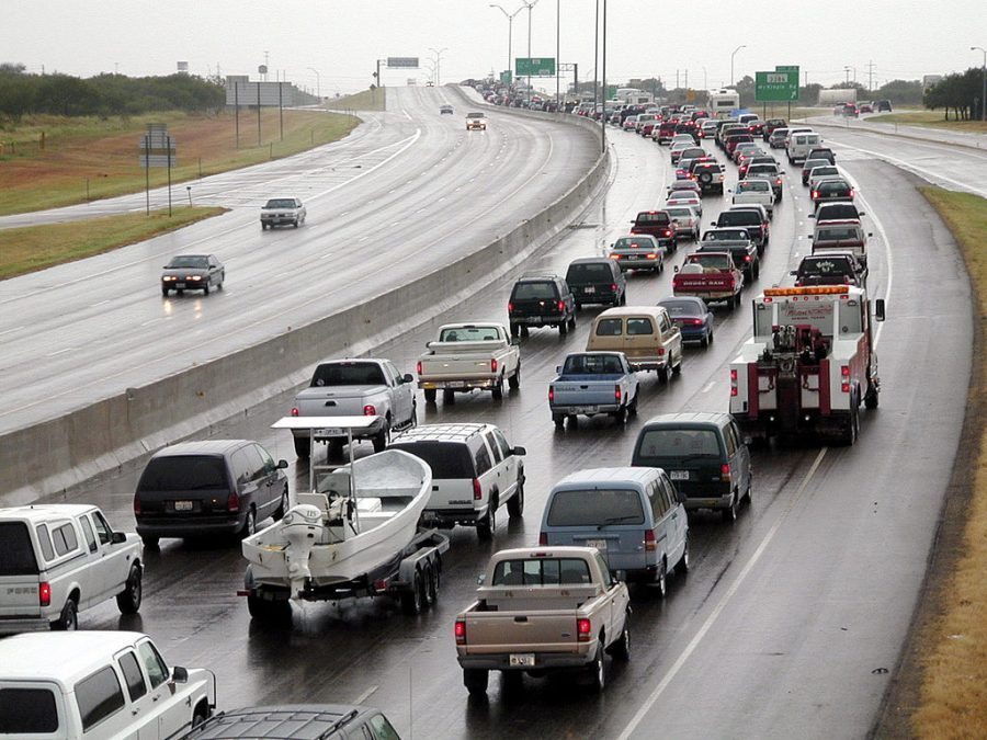 Residents+along+the+east+coast+of+Texas+evacuate+to+higher+ground+yesterday+and+early+this+morning.