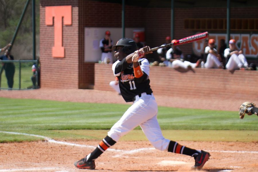 Tigers slide into regional quarterfinal against Forney