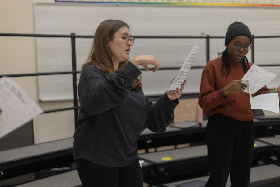 Senior Madelyn Snow rehearses in her choir class. Snow hopes to pursue music therapy after high school.