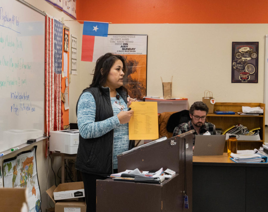 Academic advisor Dolores Schandua visits social studies class to explain the new classes Texas High is offering next year. There are 25 new courses for students to choose from in the upcoming year.