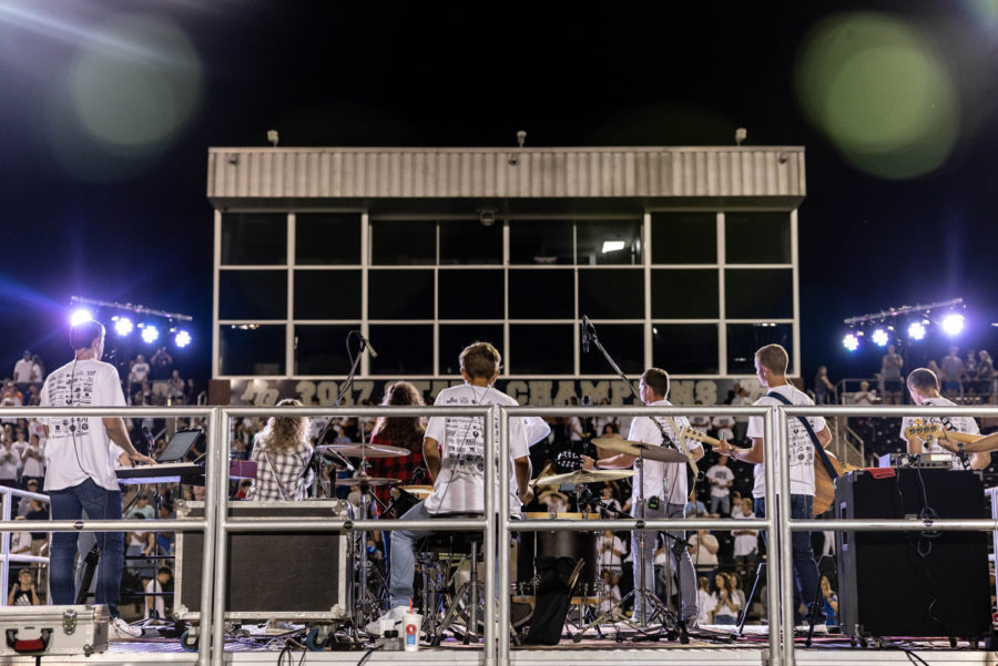 Church on the Rocks worship team leads the crowd in worship. Fields of Faith ended in a time of worship while students accepted Christ as their savior. 