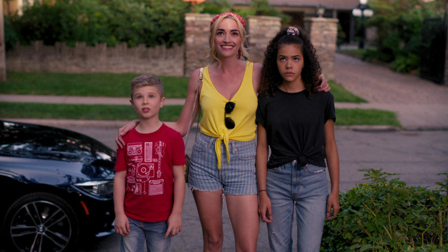 Breanne Howey (center), Antonia Gentry (right) and Diesel La Torraca (left) star in Netflix’s “Ginny & Georgia.” (NETFLIX/TNS)