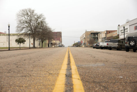 The main road the stretches throught the heart of Downtown Texarkana.