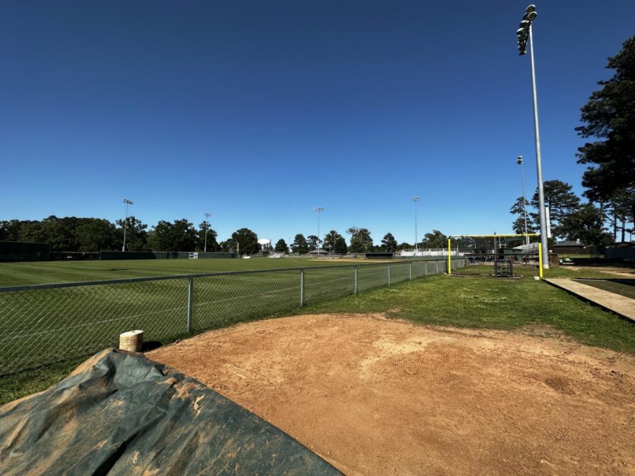 Texas A&M University at Texarkana baseball teams game ended in a no contest after a player was shot while in the bullpen Saturday, April 29. Suspects have since been apprehended and the player is in recovery. 