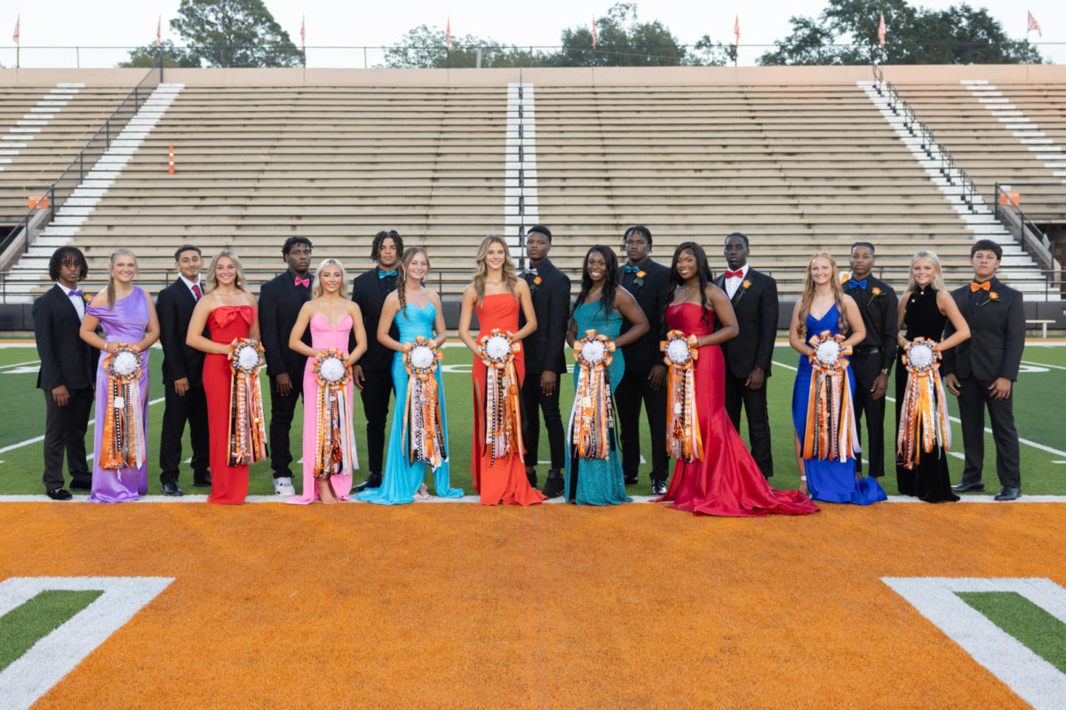 2023-2024+Homecoming+Court+maids+and+their+escorts.