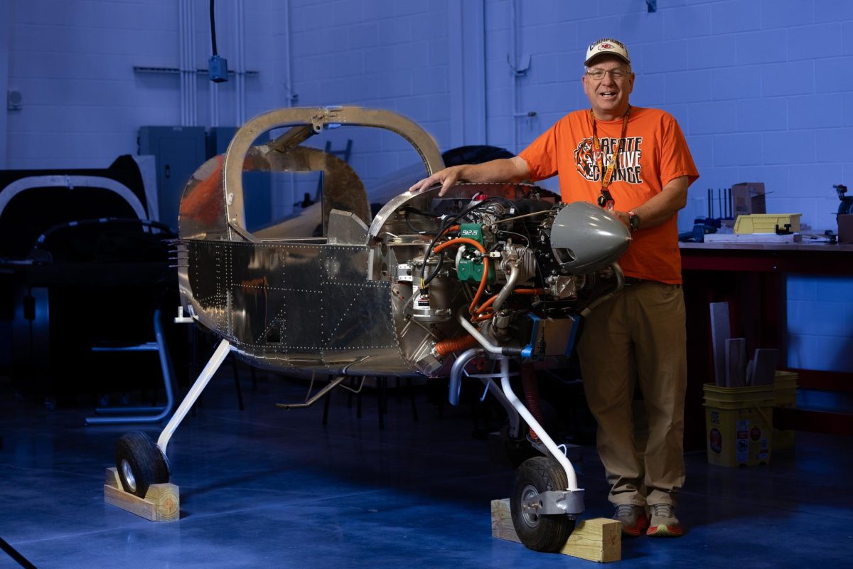 Don Broyles retired his career as a Major  and Instructor Radar Navigator B-52 at Barksdale Air force Base, Louisiana. 